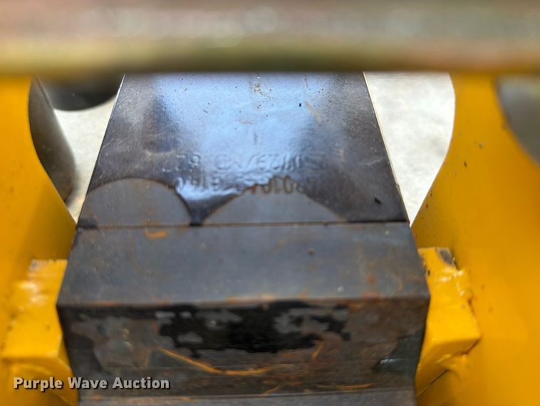 image for item FU1005 Typhon 0.8-2.5 Ton breaker