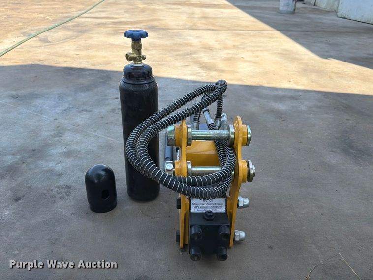 image for item FU1006 Typhon 0.8-2.5 Ton breaker