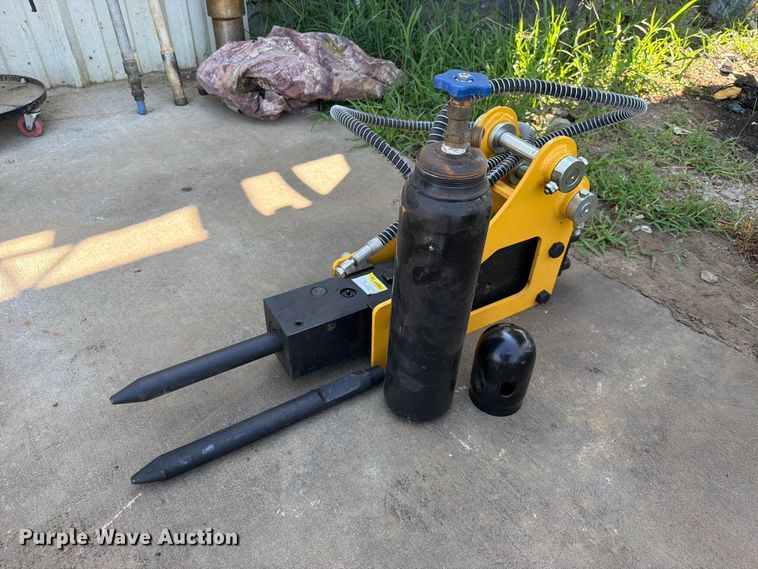 image for item FU1007 Typhon 0.8-2.5 Ton breaker