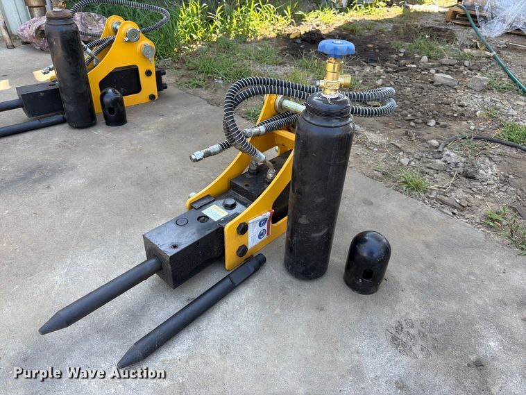image for item FU1007 Typhon 0.8-2.5 Ton breaker