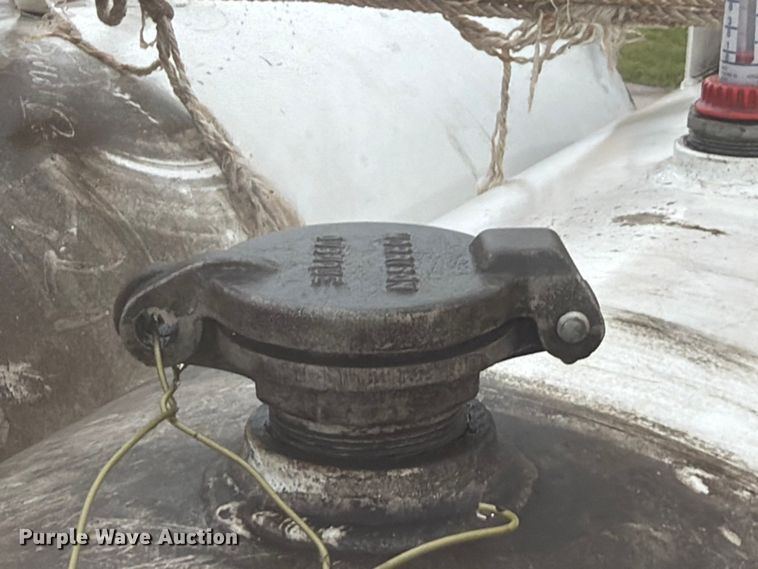 image for item FU1027 (2) Industrial Oils Unlimited 424 oil distribution tanks