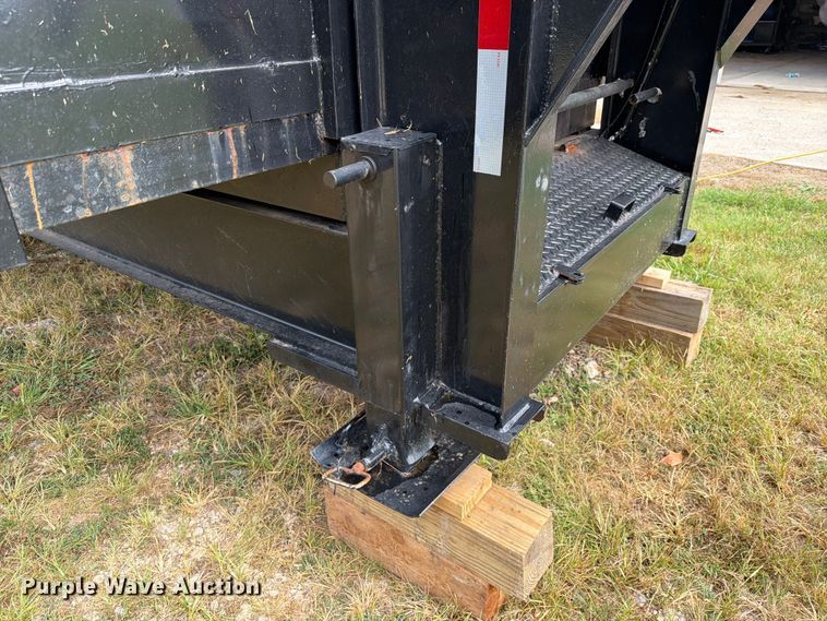 image for item FU1032 1999 Central Trailer Corp dump trailer