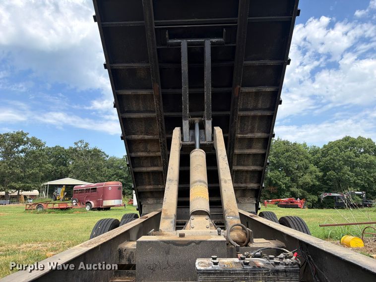 image for item FU1032 1999 Central Trailer Corp dump trailer