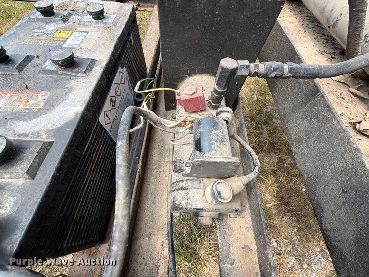 image for item FU1032 1999 Central Trailer Corp dump trailer