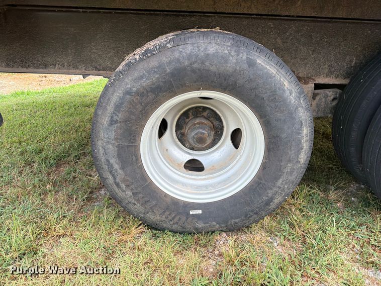 image for item FU1032 1999 Central Trailer Corp dump trailer