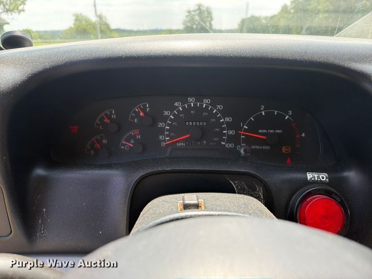 image for item FU1033 2005 Ford F750 dump truck