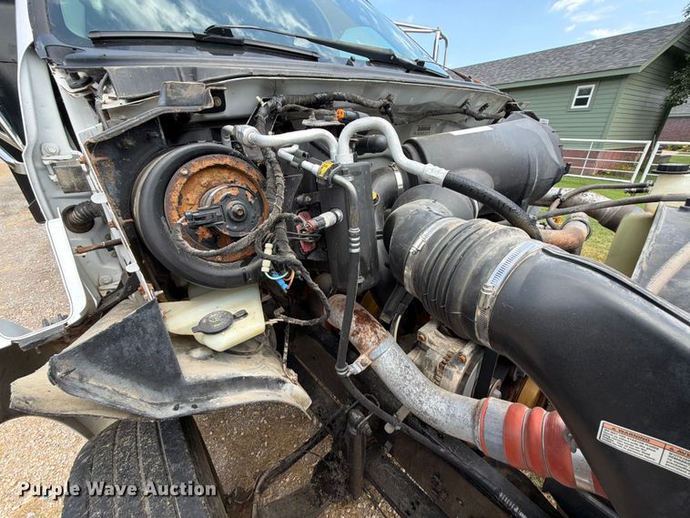 image for item FU1033 2005 Ford F750 dump truck
