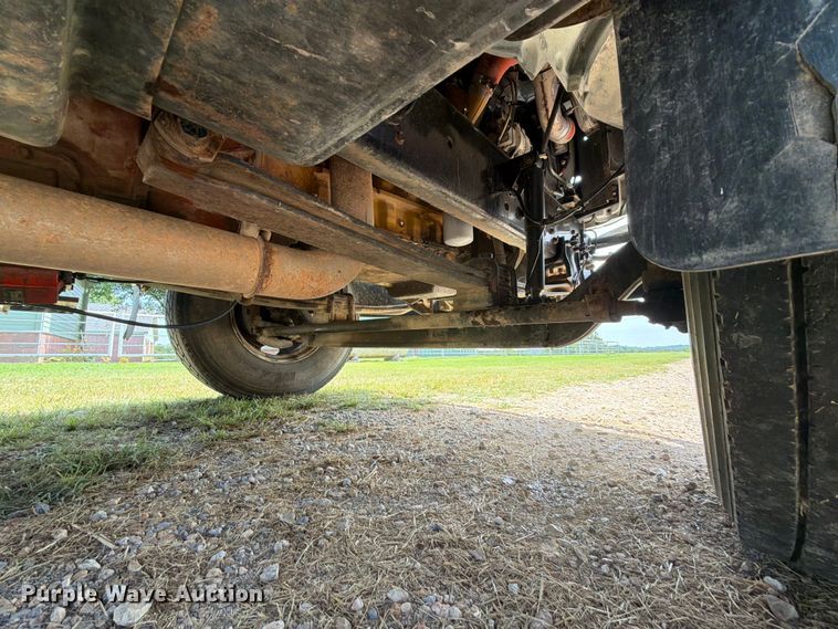 image for item FU1033 2005 Ford F750 dump truck