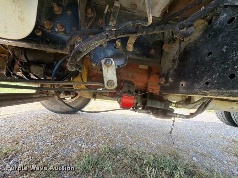 image for item FU1033 2005 Ford F750 dump truck