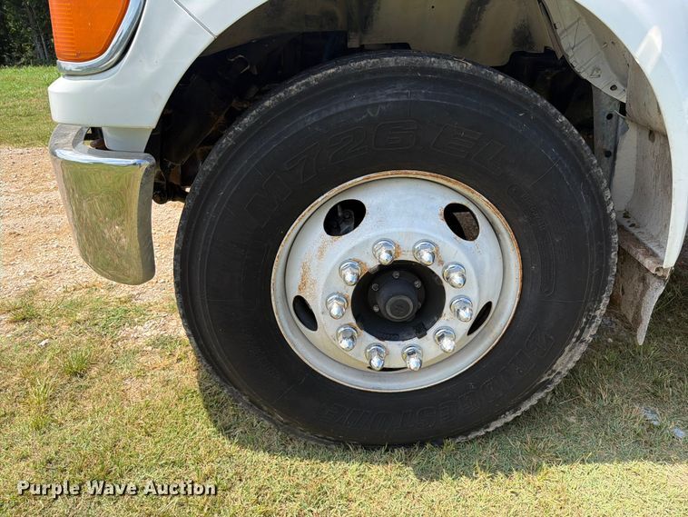 image for item FU1033 2005 Ford F750 dump truck