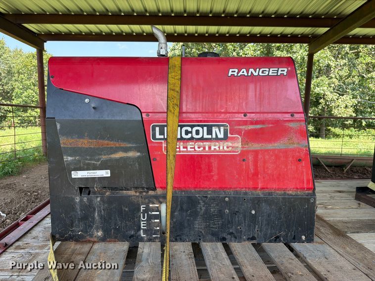 image for item FU1037 Lincoln Electric Ranger 225 welder/generator