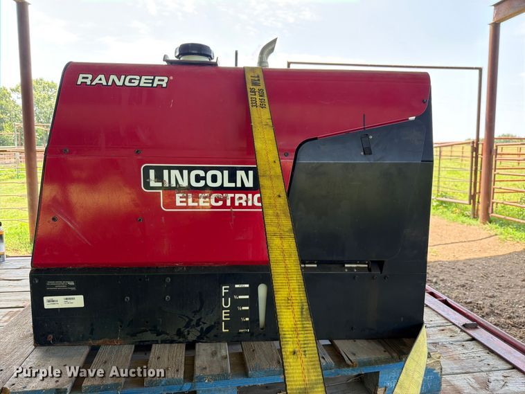 image for item FU1037 Lincoln Electric Ranger 225 welder/generator
