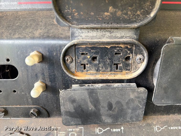 image for item FU1037 Lincoln Electric Ranger 225 welder/generator