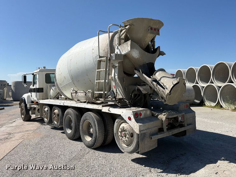 image for item FU4500 2005 Mack Granite CV713 ready mix truck