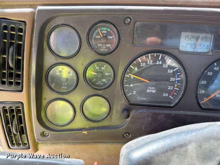 image for item FU4500 2005 Mack Granite CV713 ready mix truck