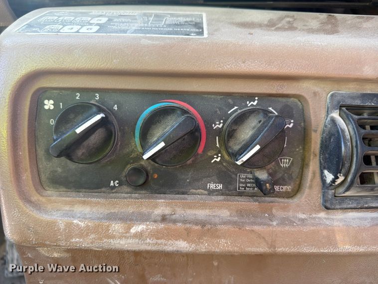 image for item FU4500 2005 Mack Granite CV713 ready mix truck