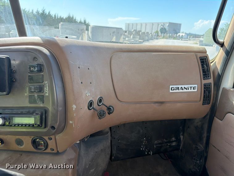 image for item FU4500 2005 Mack Granite CV713 ready mix truck