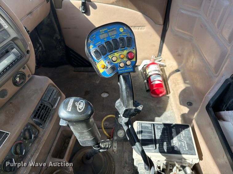 image for item FU4500 2005 Mack Granite CV713 ready mix truck