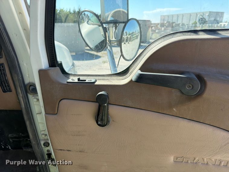 image for item FU4500 2005 Mack Granite CV713 ready mix truck