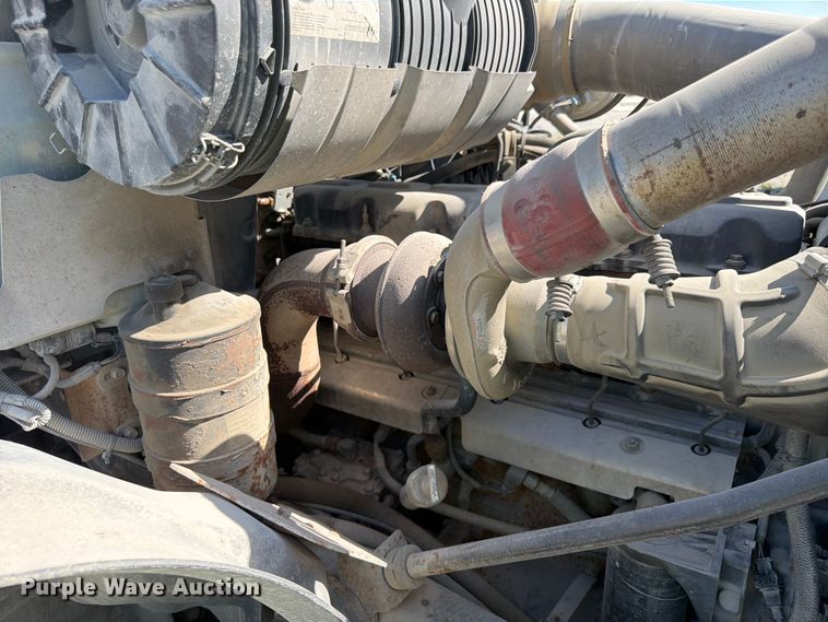 image for item FU4500 2005 Mack Granite CV713 ready mix truck