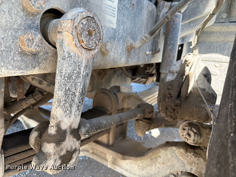 image for item FU4500 2005 Mack Granite CV713 ready mix truck