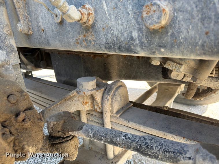 image for item FU4500 2005 Mack Granite CV713 ready mix truck