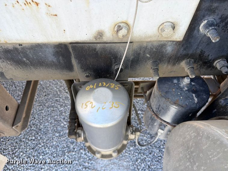 image for item FU4500 2005 Mack Granite CV713 ready mix truck
