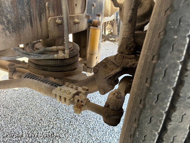 image for item FU4500 2005 Mack Granite CV713 ready mix truck