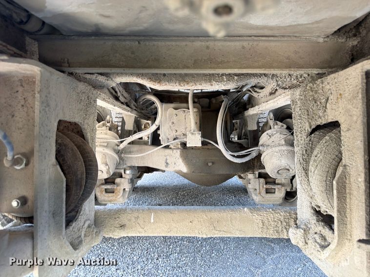 image for item FU4500 2005 Mack Granite CV713 ready mix truck