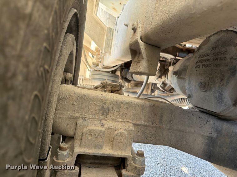image for item FU4500 2005 Mack Granite CV713 ready mix truck
