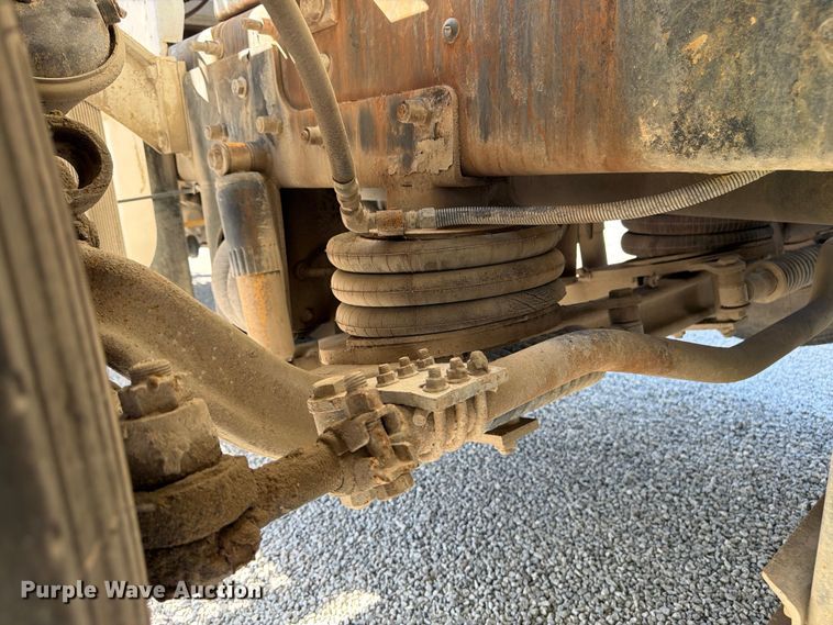 image for item FU4500 2005 Mack Granite CV713 ready mix truck