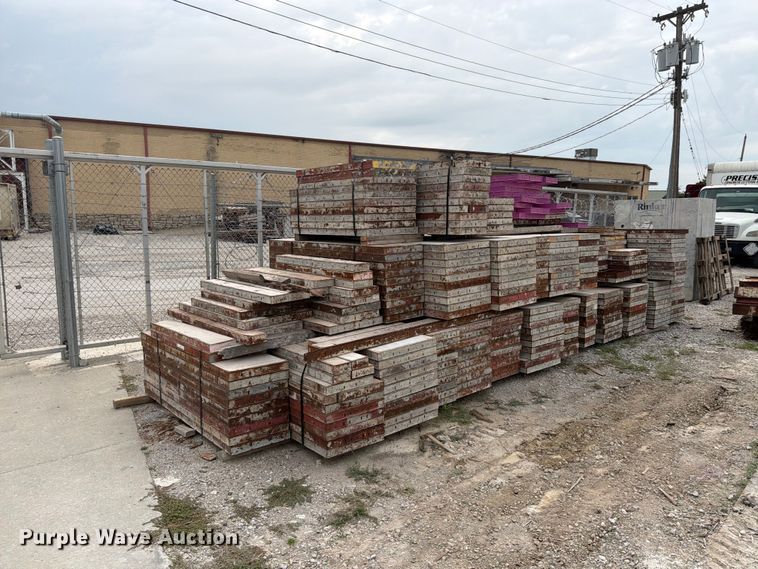 Miscellaneous concrete forms