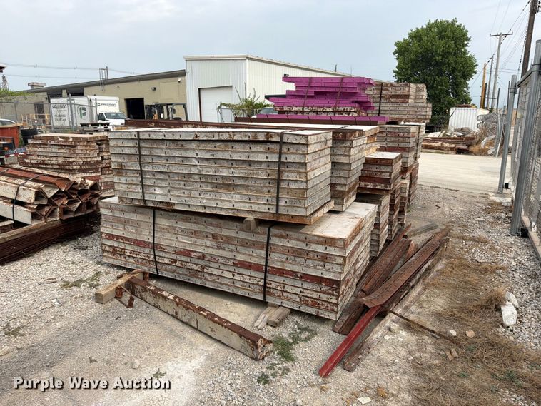 image for item FU4520 Miscellaneous concrete forms
