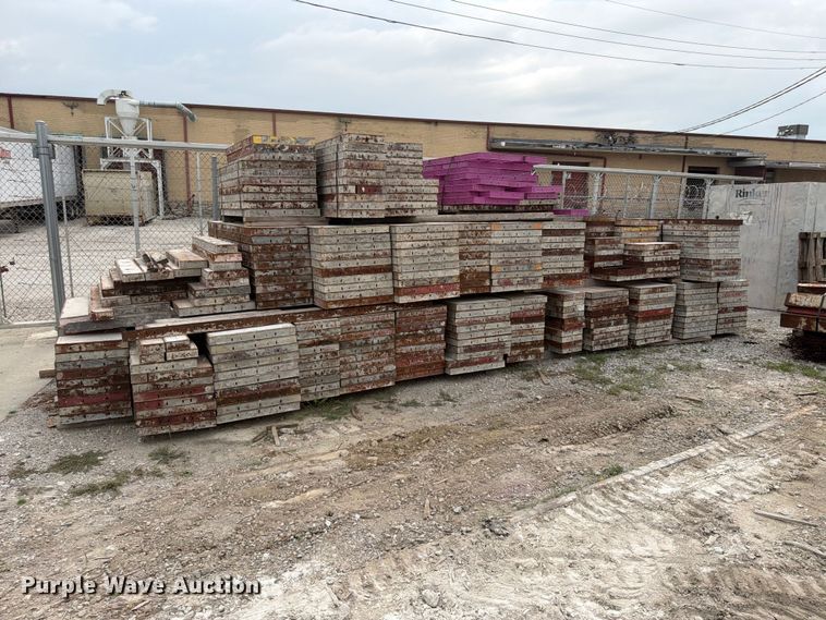 image for item FU4520 Miscellaneous concrete forms