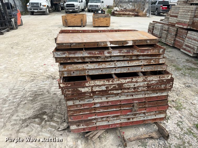 image for item FU4520 Miscellaneous concrete forms