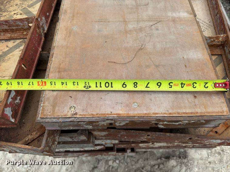 image for item FU4520 Miscellaneous concrete forms