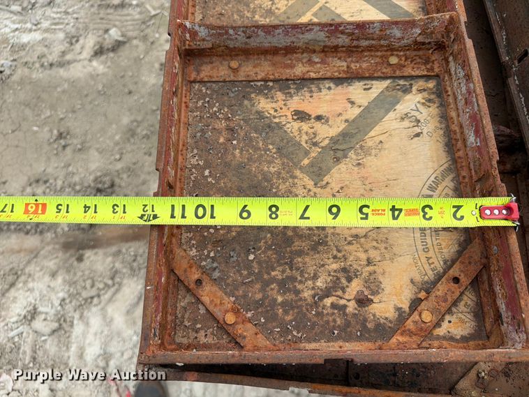 image for item FU4520 Miscellaneous concrete forms