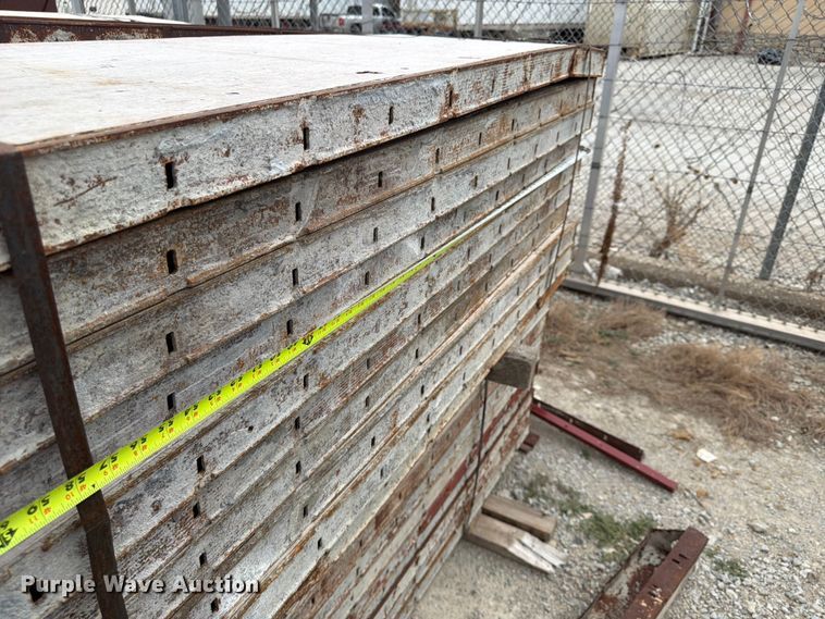 image for item FU4520 Miscellaneous concrete forms