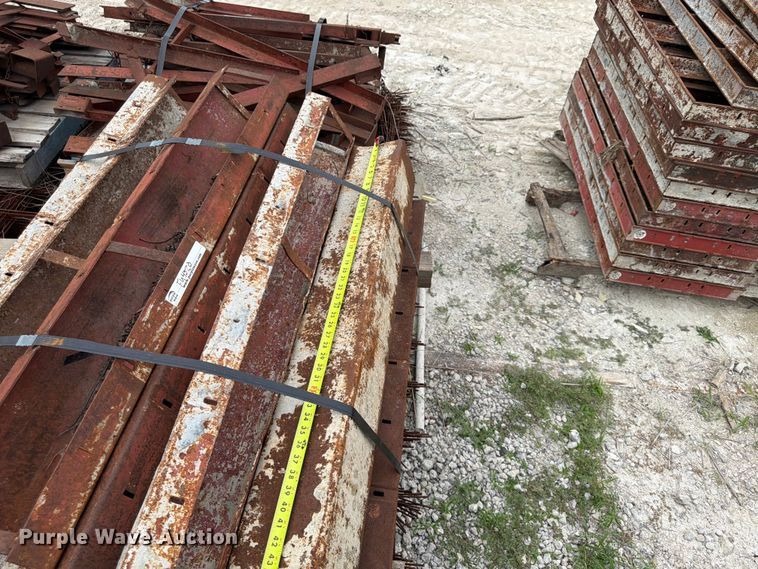image for item FU4520 Miscellaneous concrete forms