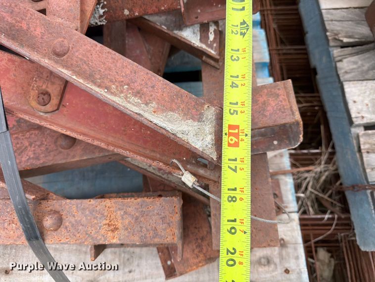 image for item FU4520 Miscellaneous concrete forms