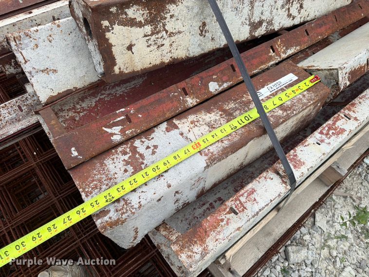 image for item FU4520 Miscellaneous concrete forms