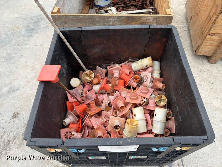 image for item FU4520 Miscellaneous concrete forms
