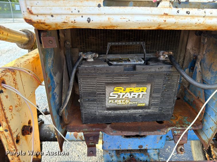 image for item FU4521 Long 1563 tractor