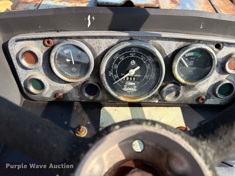 image for item FU4521 Long 1563 tractor