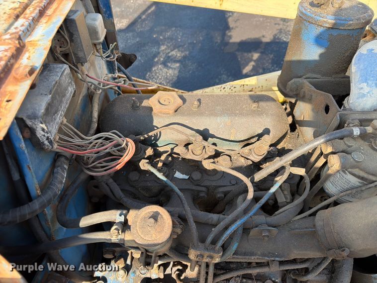 image for item FU4521 Long 1563 tractor