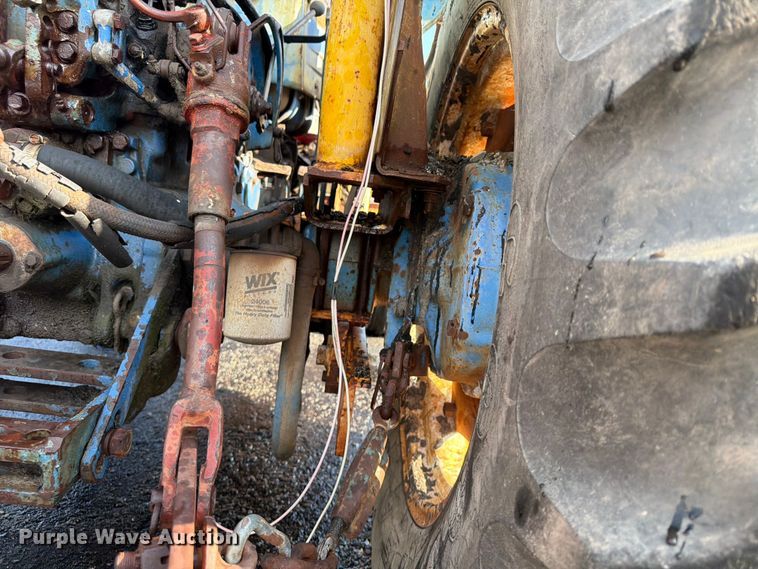 image for item FU4521 Long 1563 tractor