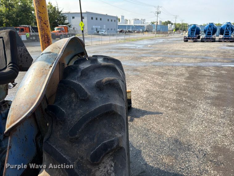 image for item FU4521 Long 1563 tractor