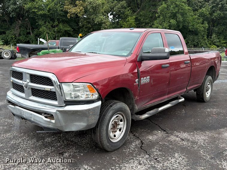 2015 RAM 2500 Crew Cab pickup truck