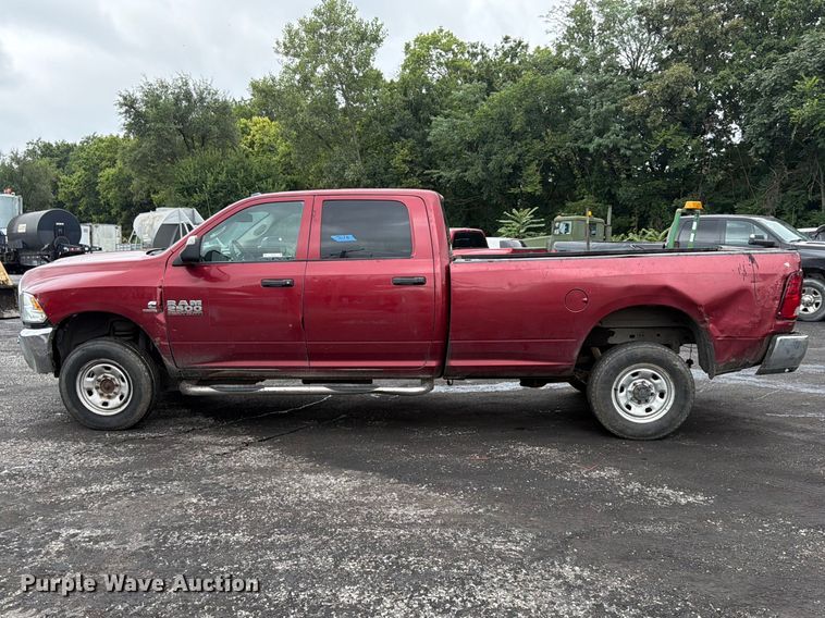 image for item FU4527 2015 RAM 2500 Crew Cab pickup truck