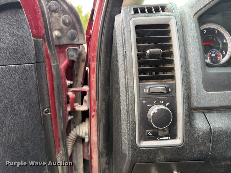 image for item FU4527 2015 RAM 2500 Crew Cab pickup truck